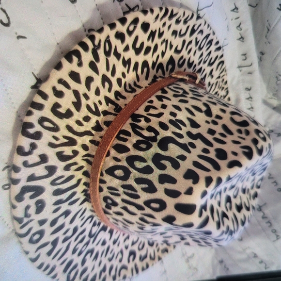 Leopard Print Women's Fedora Hat - Picture 4 of 4